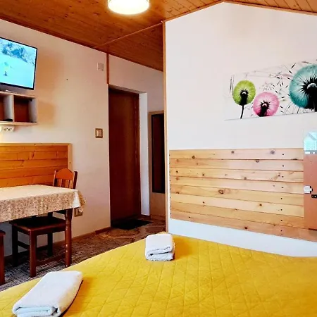 Pod Zapalenica W Centrum * شتوروك