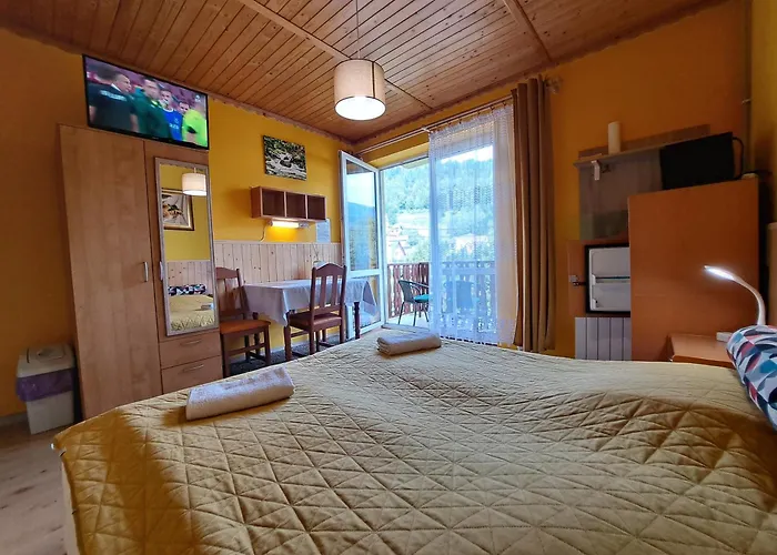 Pod Zapalenica W Centrum שצ'צ'ירק